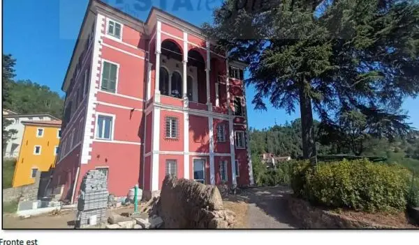 Albergo via Castagnarossa 15, Beverino