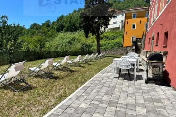 Albergo via Castagnarossa 15, Beverino