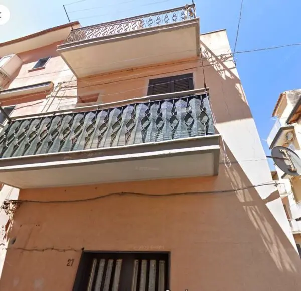 Stabile - Palazzo 27, Adrano