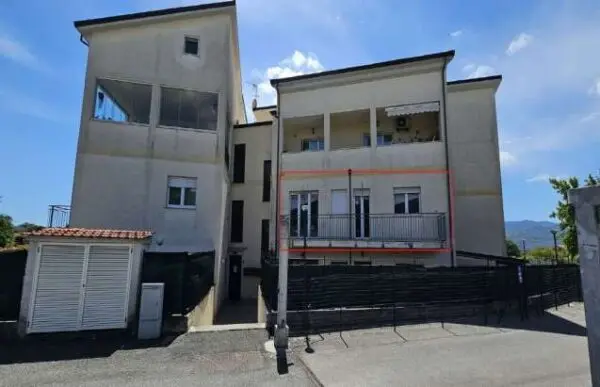 Appartamento via Tavilla 29a, La Spezia