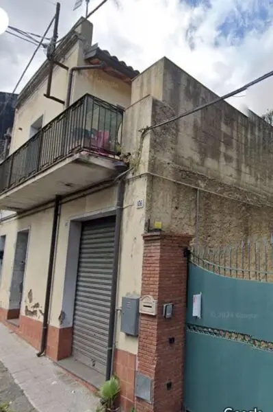 Casa Indipendente via Roma 108/110, Aci Sant'Antonio