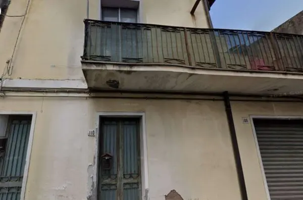 Casa Indipendente via Roma 108/110, Aci Sant'Antonio