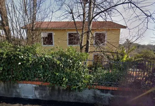 Appartamento via Michele Messina 10, Aci Sant'Antonio