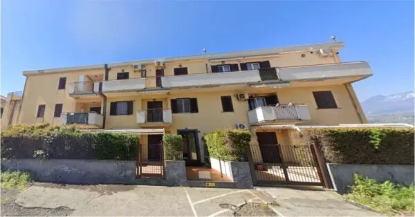 Appartamento 8, Mascali