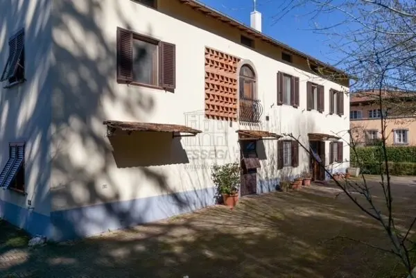 Casale via Della Pollicchia 145, Lucca