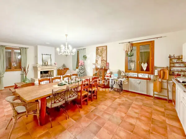 Casale via Vocabolo Pennicchia, Montecastrilli