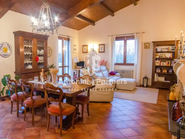Casale via Vocabolo Pennicchia, Montecastrilli
