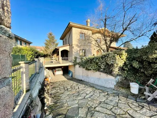 Villa via, Alessandria