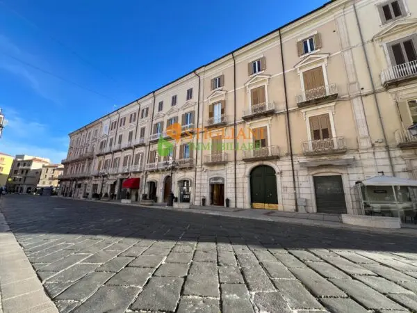 Locale Commerciale piazza Pepe, Campobasso