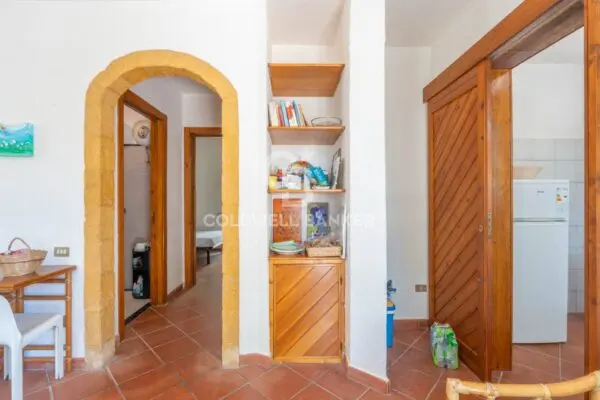 Villa Strada Vicinale Dell'Acqua Viva, Castro