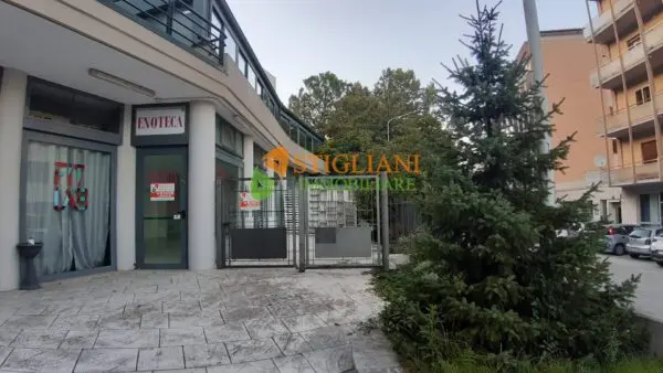 Immagine per Locale Commerciale in vendita a Campobasso Zona Viale P. di Piemonte 