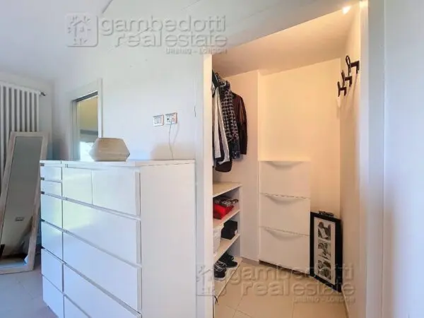 Appartamento via, Urbino