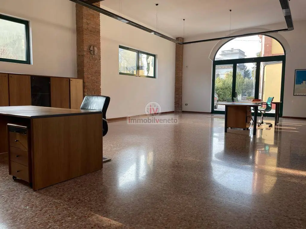 Immagine per Attività Commerciale in affitto a Montebello Vicentino VIA ROMA 52
