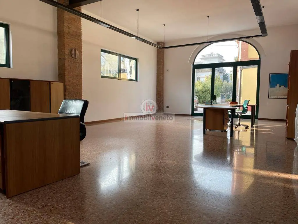 Immagine per Attività Commerciale in affitto a Montebello Vicentino VIA ROMA 52