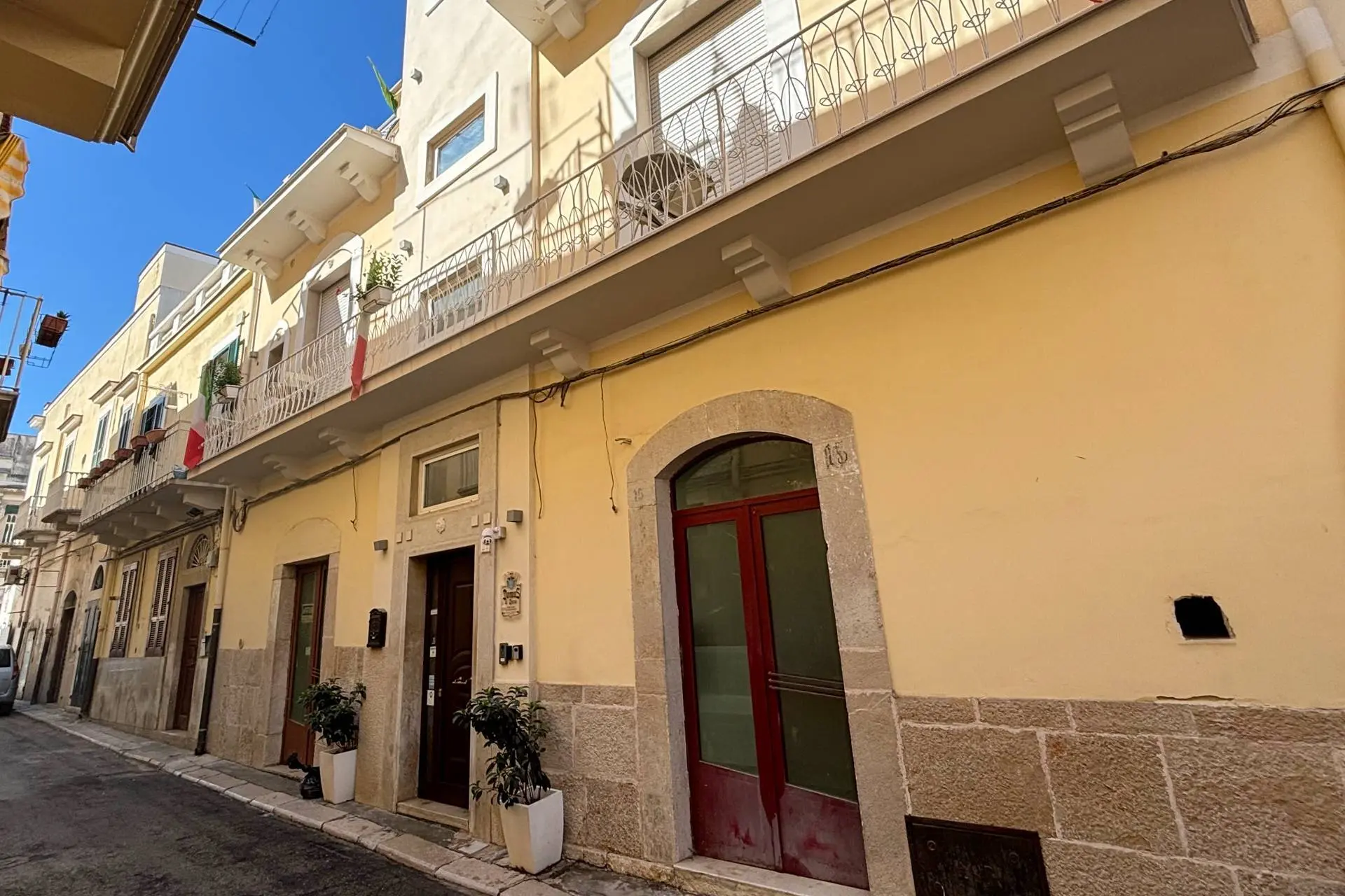 Immagine per Attività Commerciale in vendita a Canosa di Puglia via Ettore Carafa 