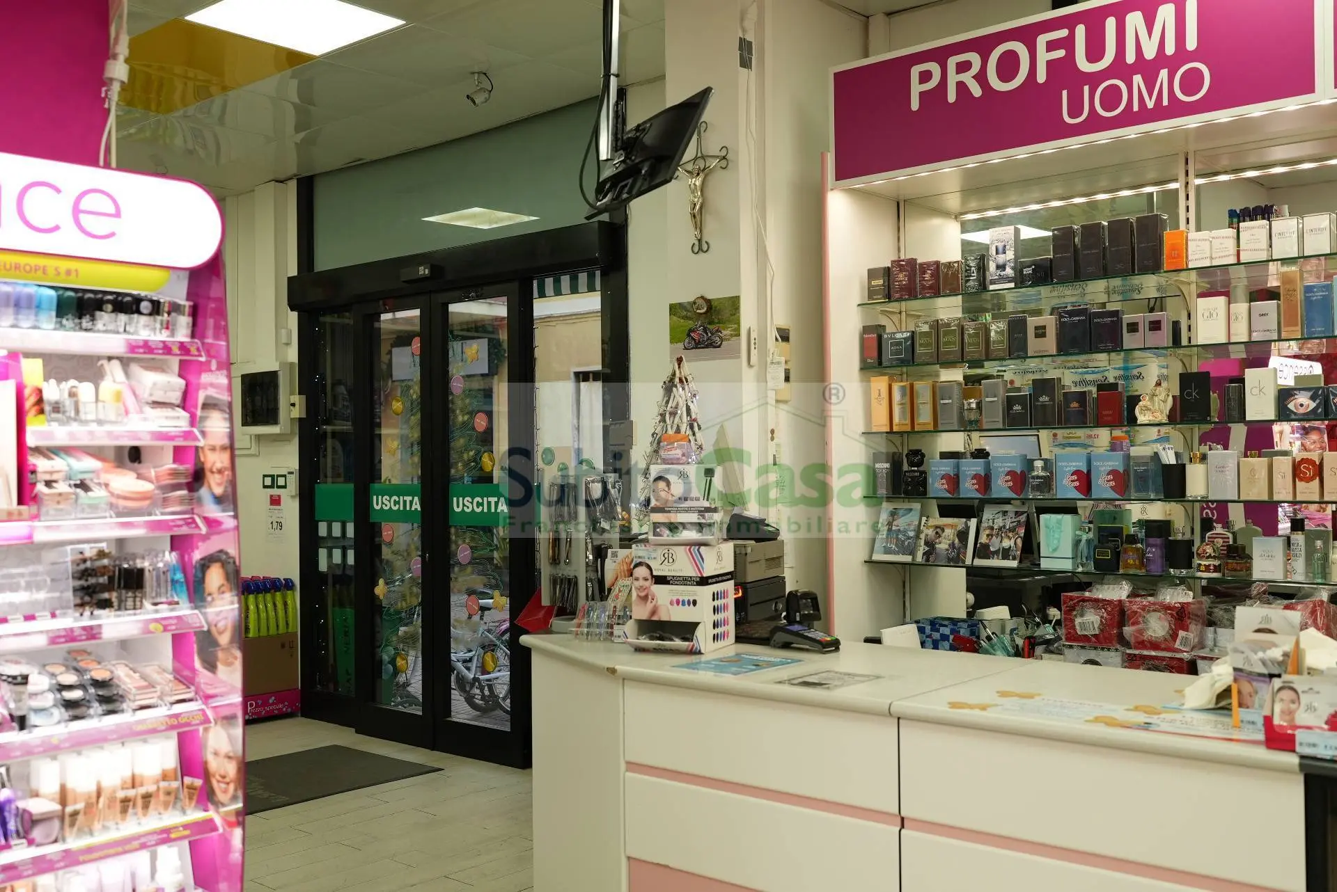 Immagine per Attività Commerciale in vendita a Roseto degli Abruzzi Via Dei Latini 