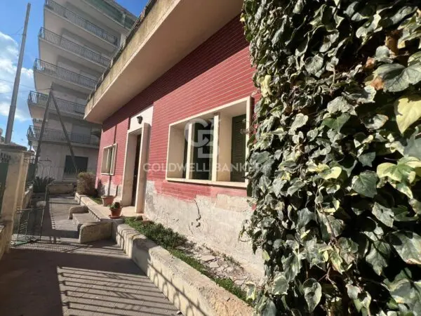 Villa via Vallone 68, Galatina