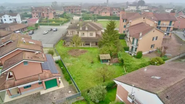 Villa via, Alessandria