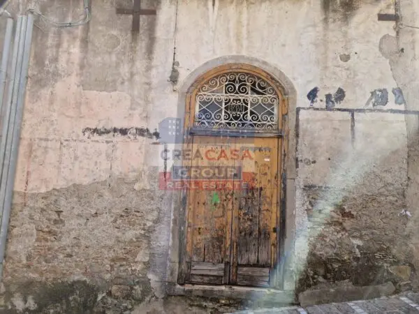 Appartamento via Umberto I, Graniti