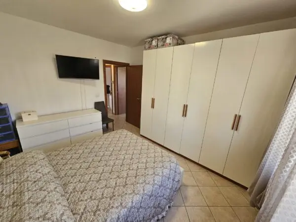 Trilocale via Fratelli Giuntelli 19, Asti