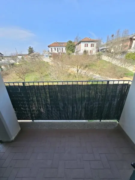 Trilocale via Fratelli Giuntelli 19, Asti