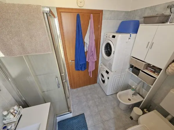 Trilocale via Fratelli Giuntelli 19, Asti