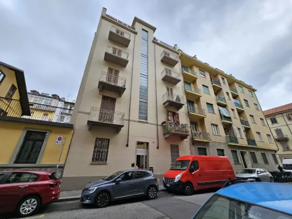 Trilocale via Crissolo 6, Torino