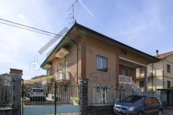 Villa via Alcide De Gasperi 13/a, San Maurizio Canavese