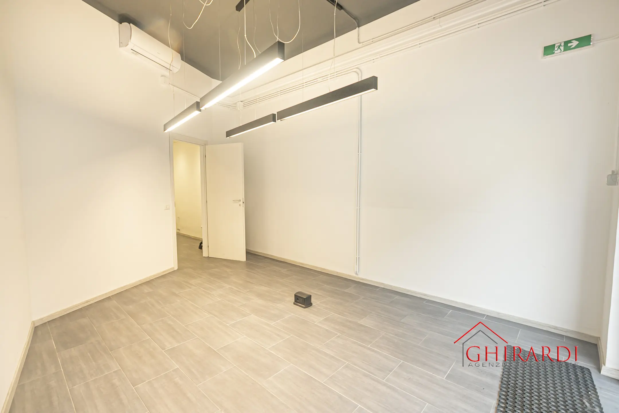 Immagine per Locale commerciale in affitto a Genova 76R