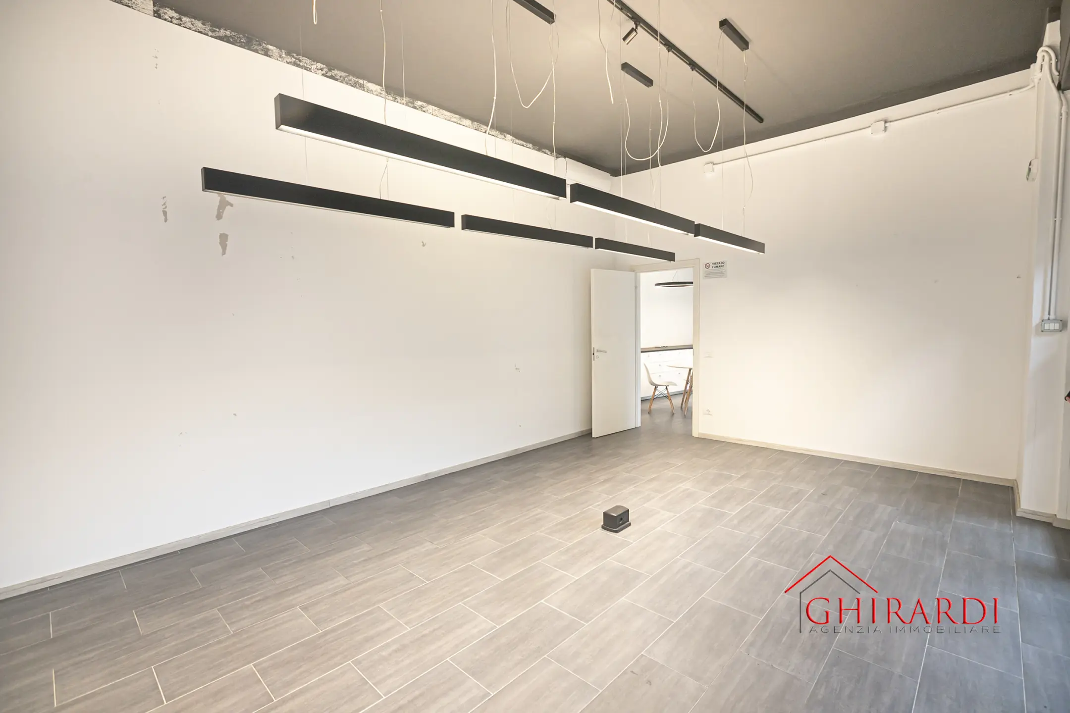 Immagine per Locale commerciale in affitto a Genova 76R