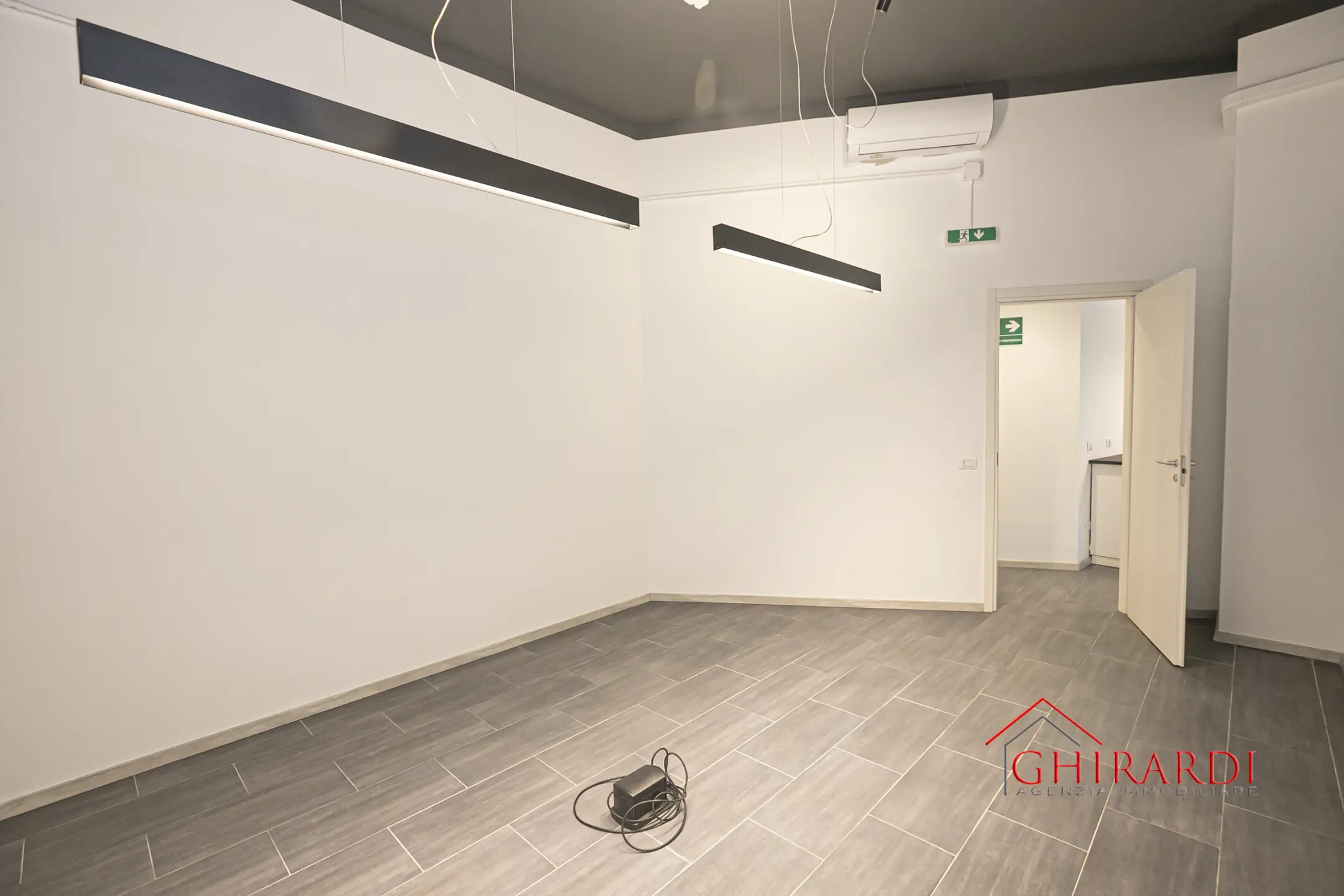 Immagine per Locale commerciale in affitto a Genova 76R