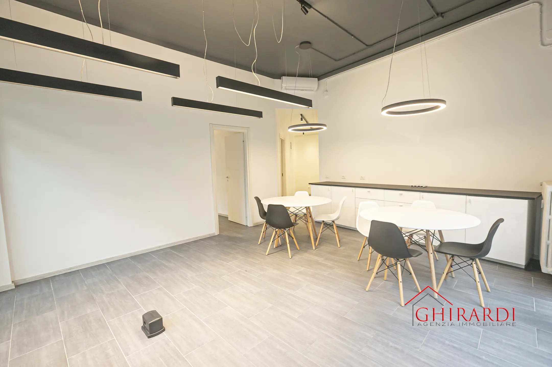 Immagine per Locale commerciale in affitto a Genova 76R