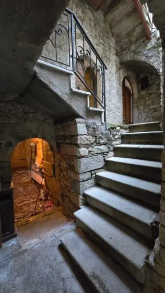 Quadrilocale via Delle Mura 20, Baschi
