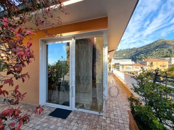 Attico 1, Ventimiglia
