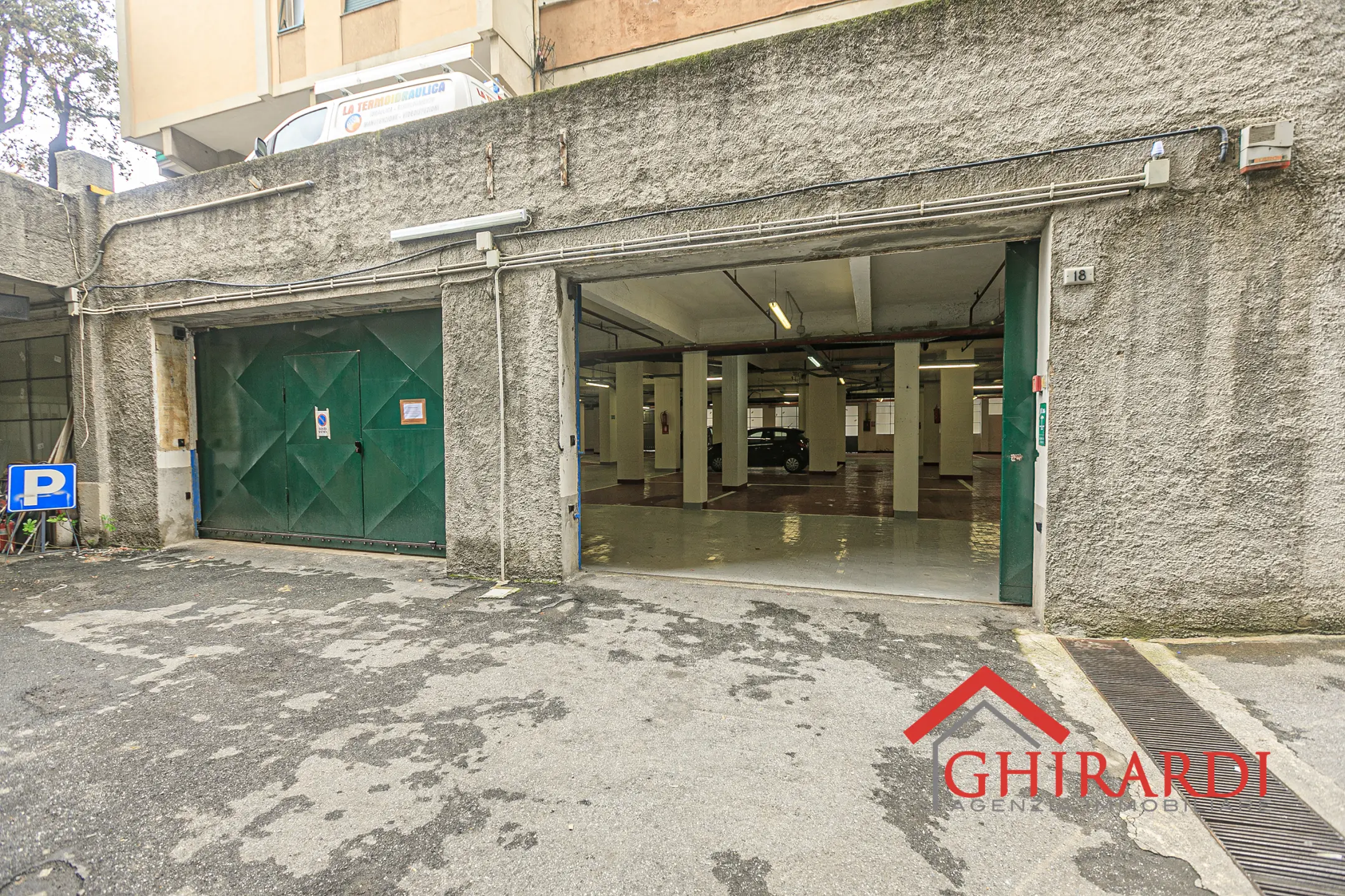 Immagine per Locale commerciale in affitto a Genova via Ruggero Leoncavallo 18R