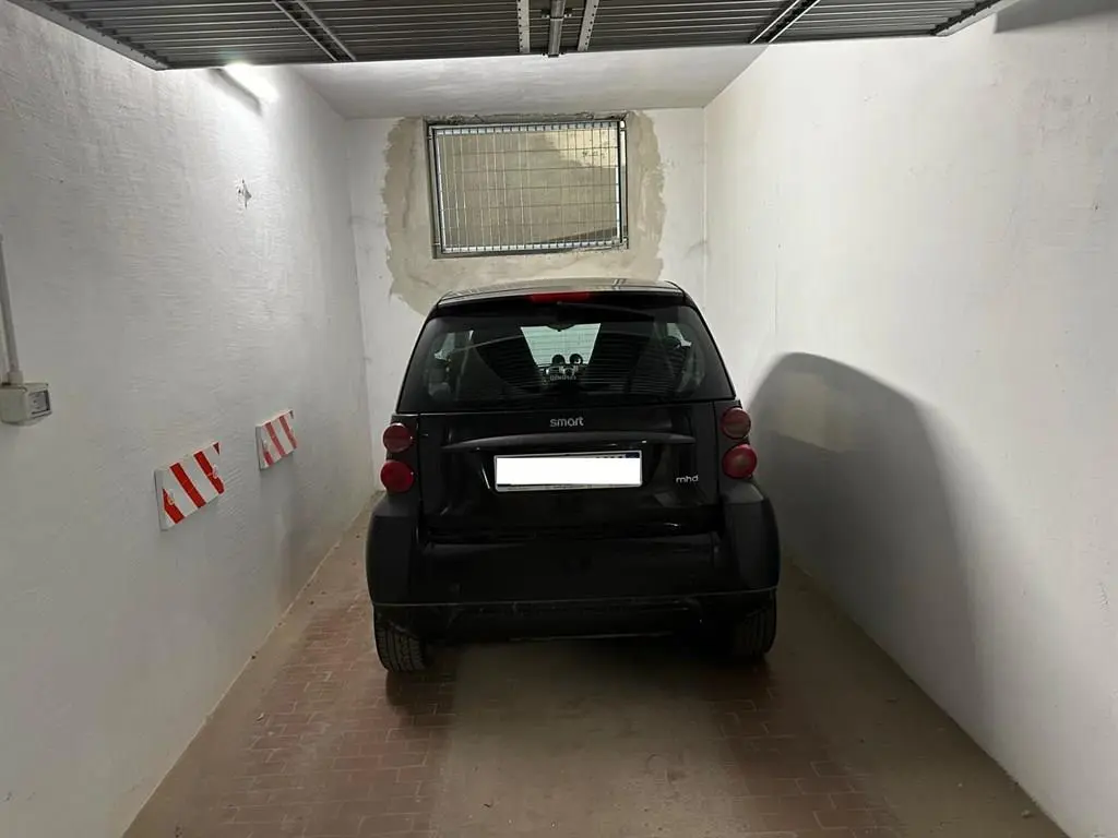 Immagine per Box in vendita a Torino via Delleani