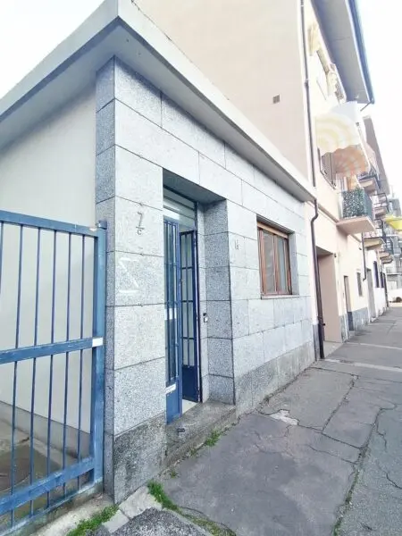 Laboratorio via Mercadante, Torino