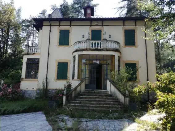 Villa 105-107, Pornassio