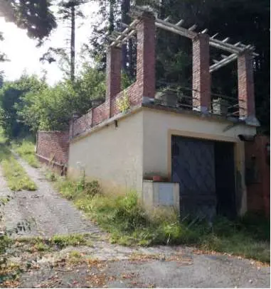 Villa 105-107, Pornassio