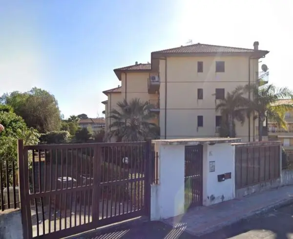 Appartamento 4/a, Gravina Di Catania