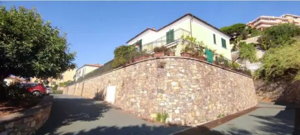 Stabile - Palazzo strada Casai Snc, Riva Ligure