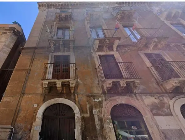Appartamento via Tineo 14, Catania