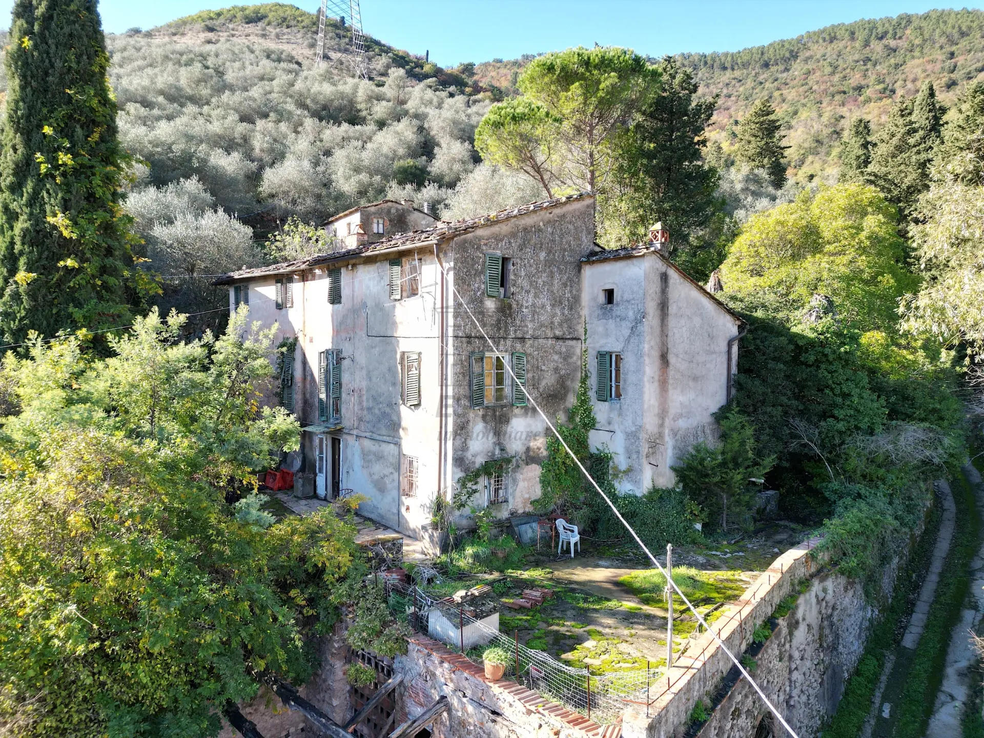 Immagine per Casale in vendita a Lucca via Del Cimitero Diciannovesima 532