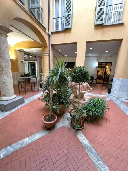Capannone 3e, Bologna