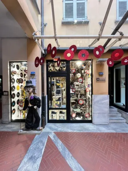 Capannone 3e, Bologna