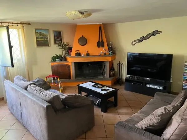Villa via Riva 14, Montemurlo