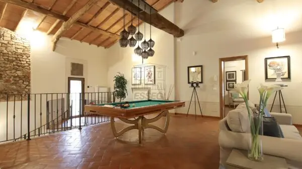Casale 9, Lucca