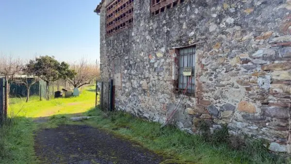 Rustico via Dei Canali 38, Capannori