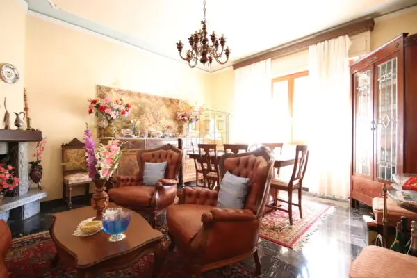 Villa strada Comunale Generale Carlo Alberto Dalla Chies 83, Capannori