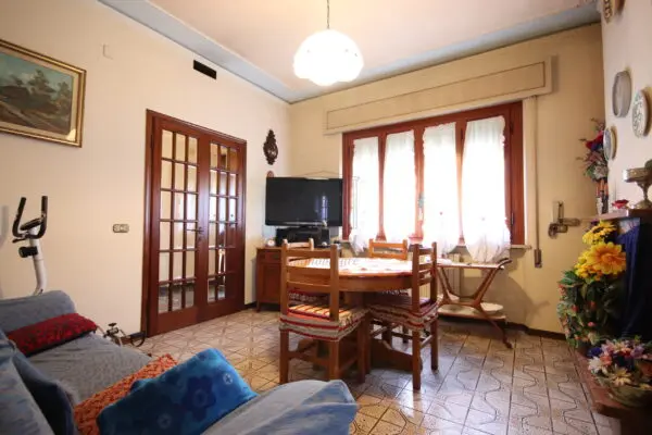 Villa strada Comunale Generale Carlo Alberto Dalla Chies 83, Capannori